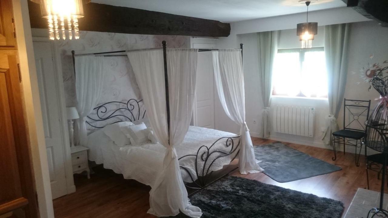 La Gerbaudiere Chambres&Table D Hotes Proche Mont Saint Michel Cuisine Maison Notre-Dame-du-Touchet Exterior photo
